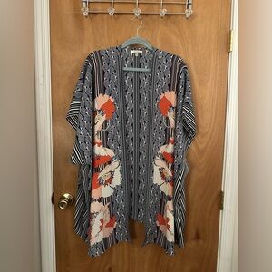 Plus Size, Patterned Kimono
